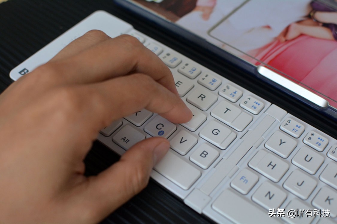 可折叠键盘推荐,市面上公认最实用的无线可折叠键盘