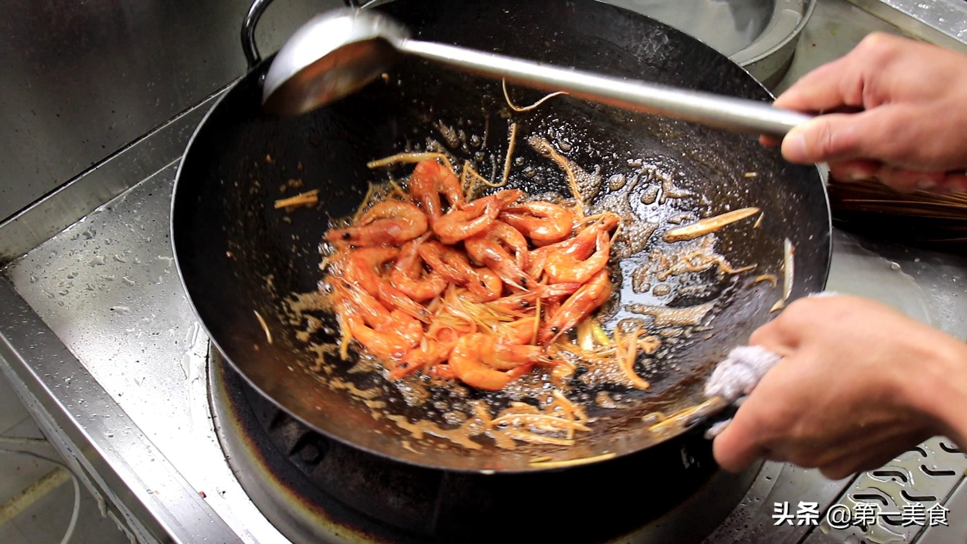 油焖大虾正宗的做法,最正宗的做法步骤图解