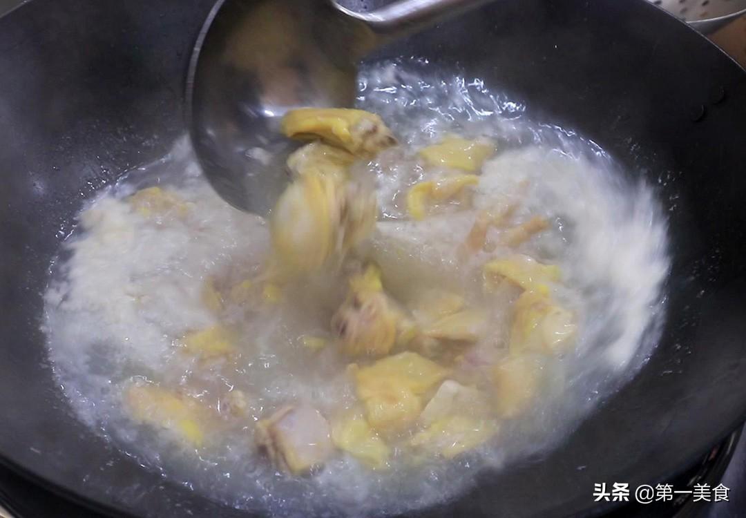 炖鸡汤怎么炖好喝又营养,最简单的炖鸡汤方法